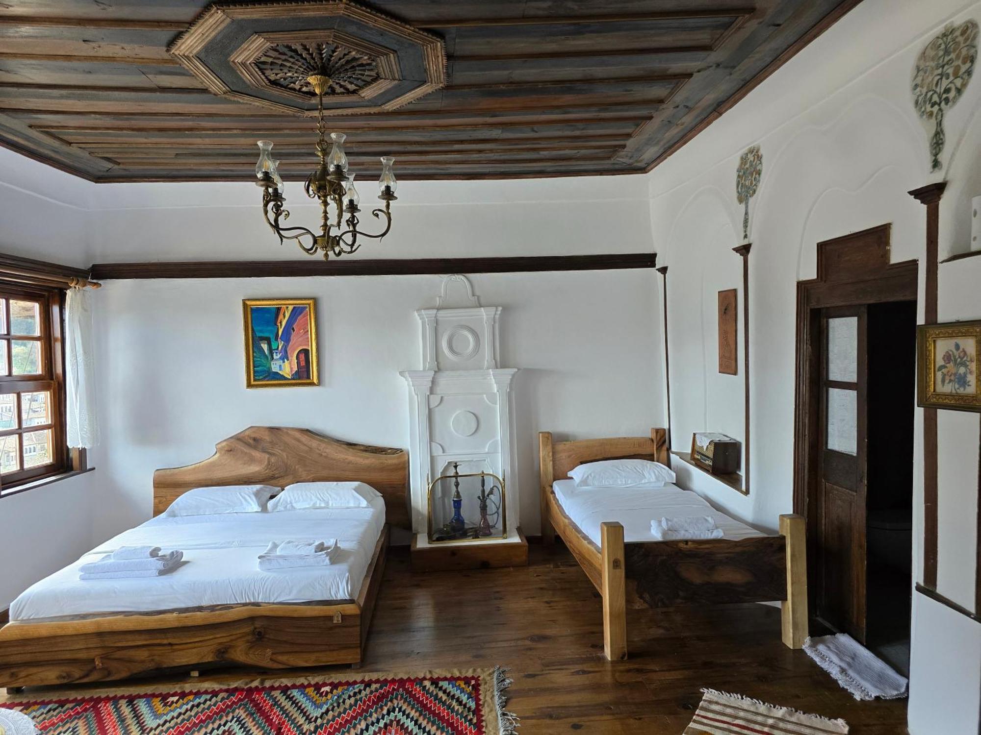Hotel Ansel Berat Luaran gambar