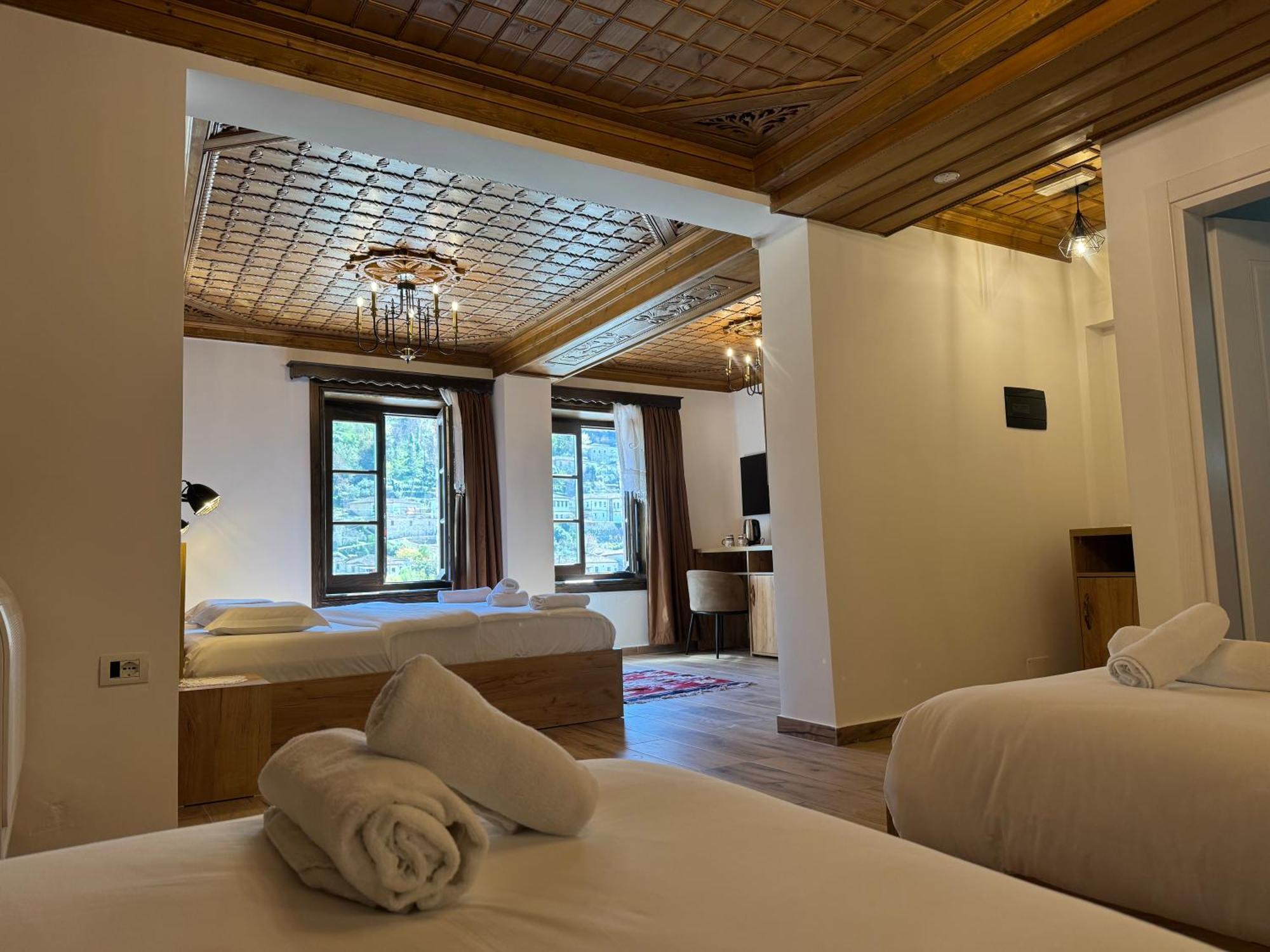 Hotel Ansel Berat Luaran gambar