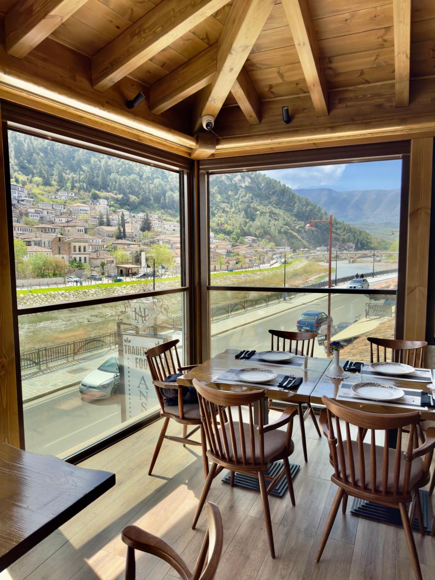 Hotel Ansel Berat Luaran gambar