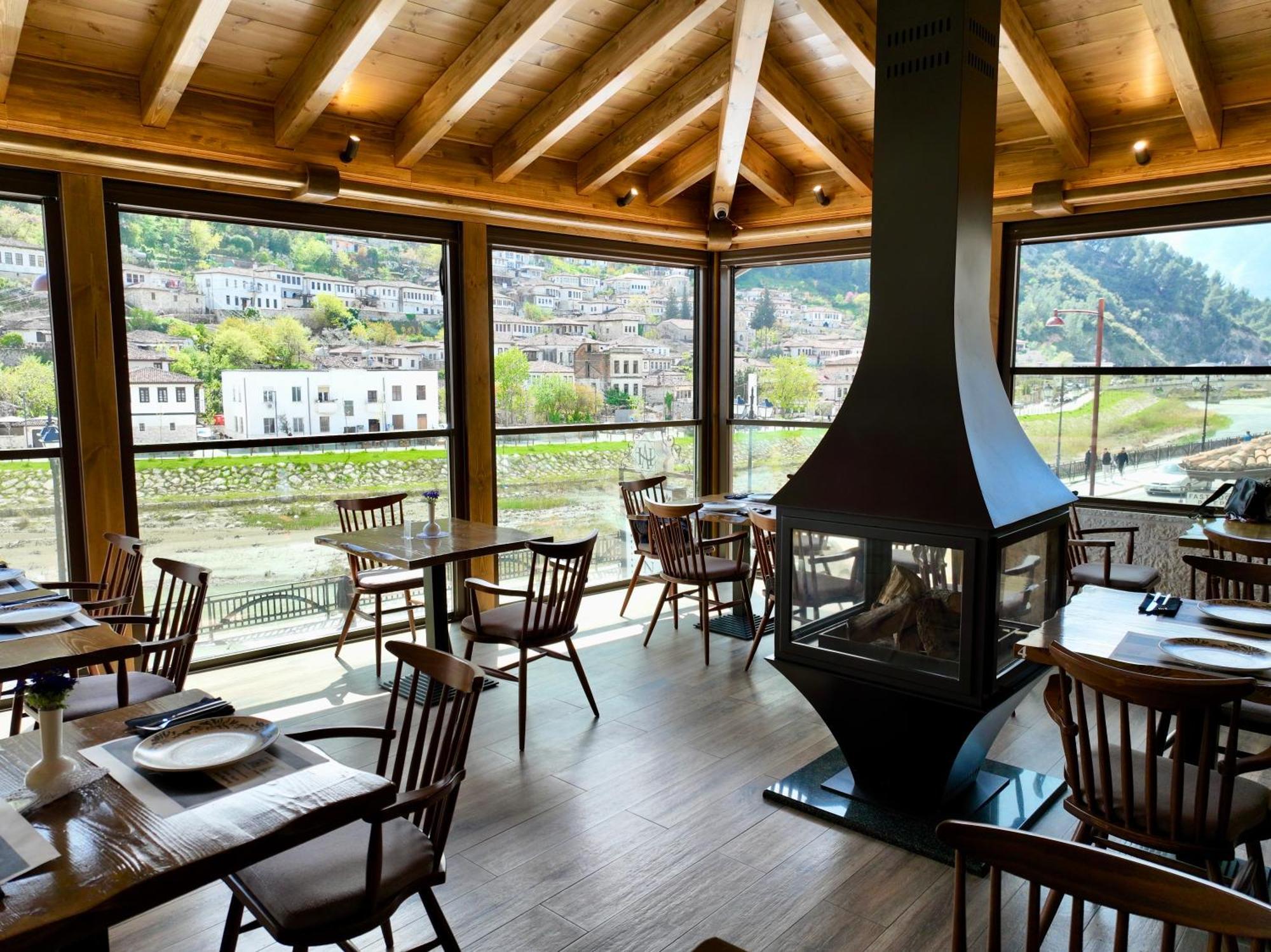 Hotel Ansel Berat Luaran gambar