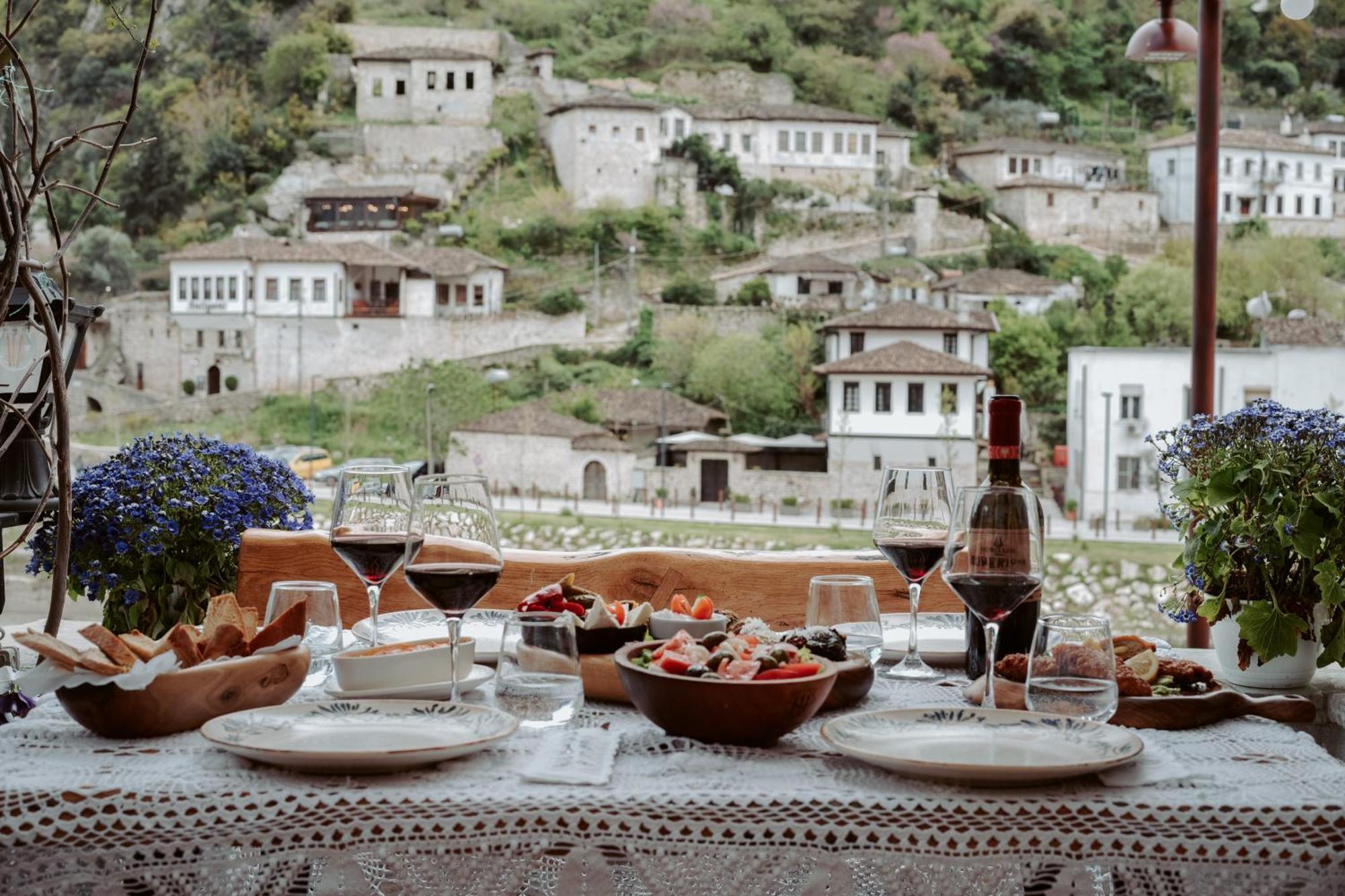 Hotel Ansel Berat Luaran gambar
