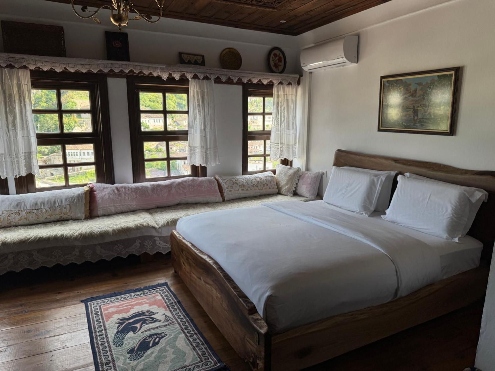 Hotel Ansel Berat Luaran gambar