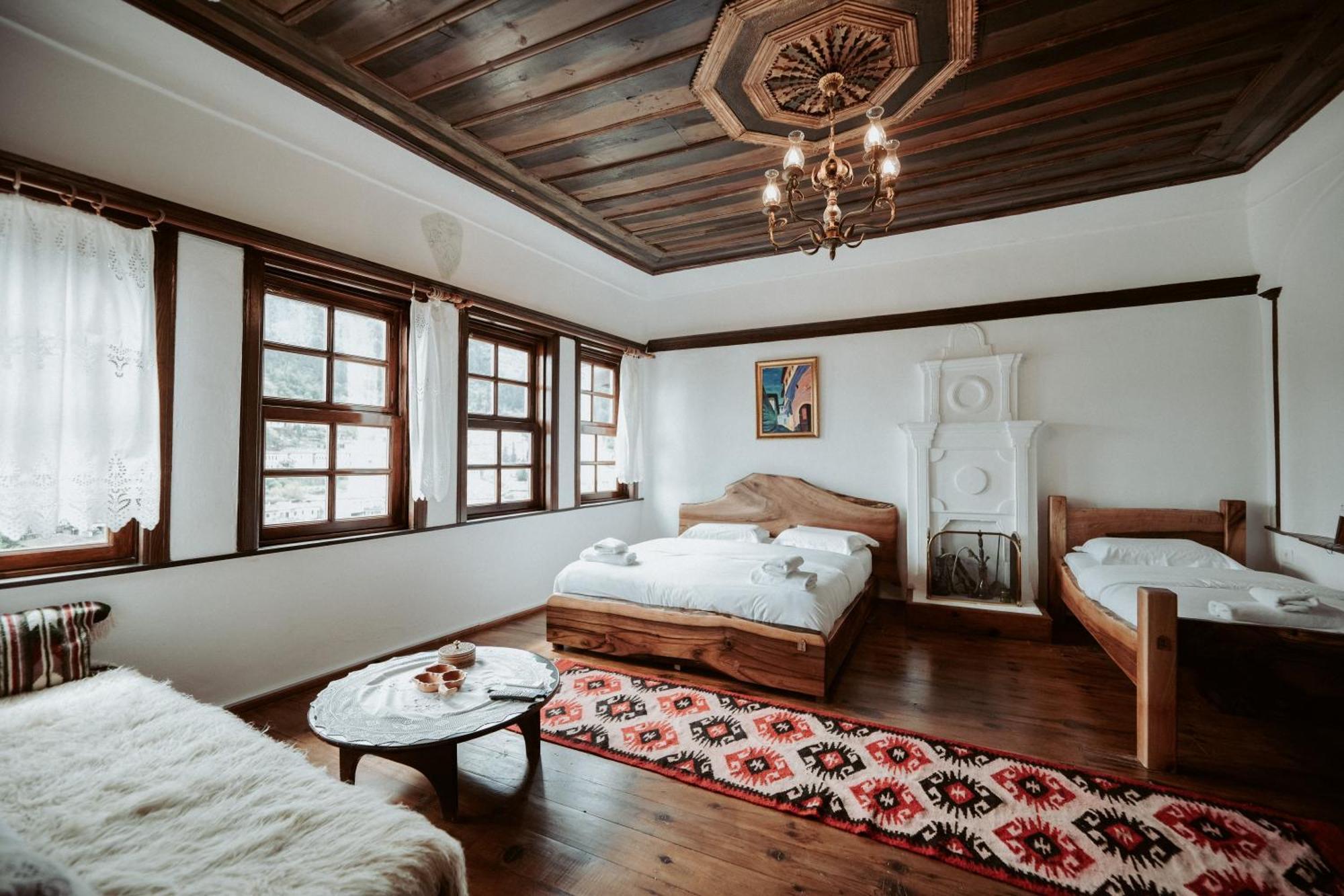 Hotel Ansel Berat Luaran gambar