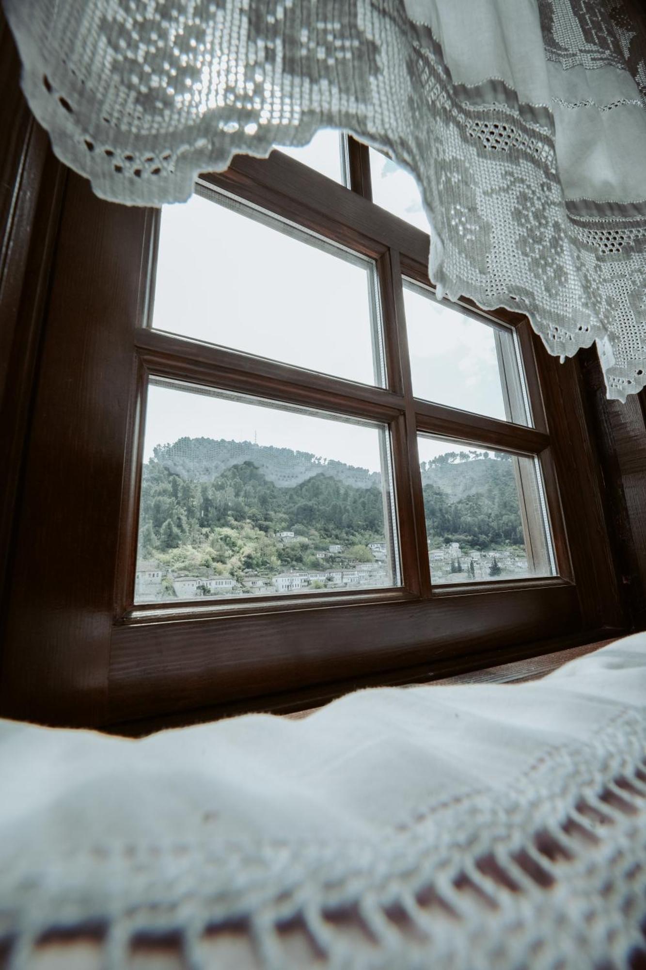 Hotel Ansel Berat Luaran gambar