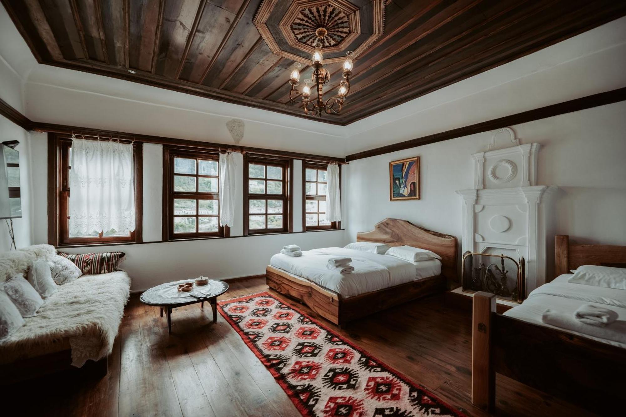 Hotel Ansel Berat Luaran gambar