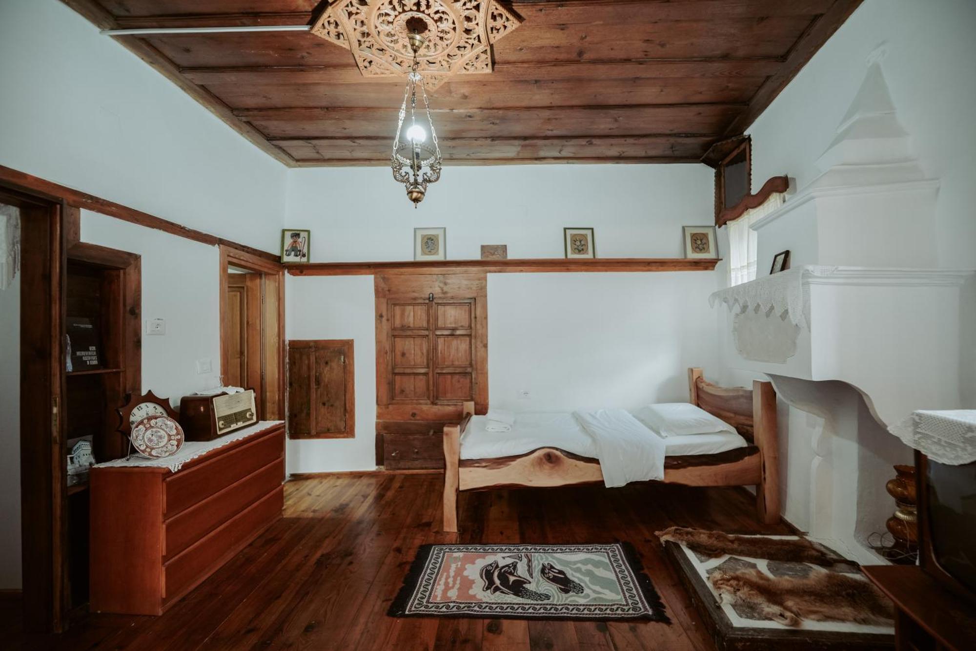 Hotel Ansel Berat Luaran gambar